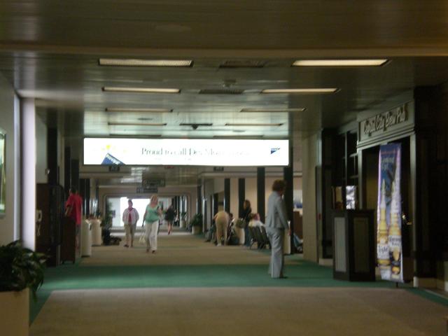 DSM airport-1 (1)