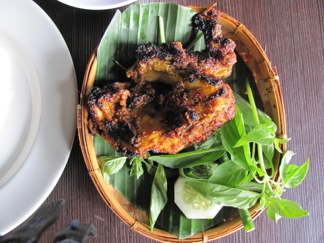 ayam bahar RP19000